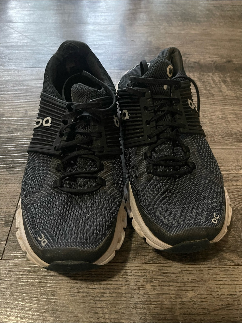 On Running Cloudswift running shoes